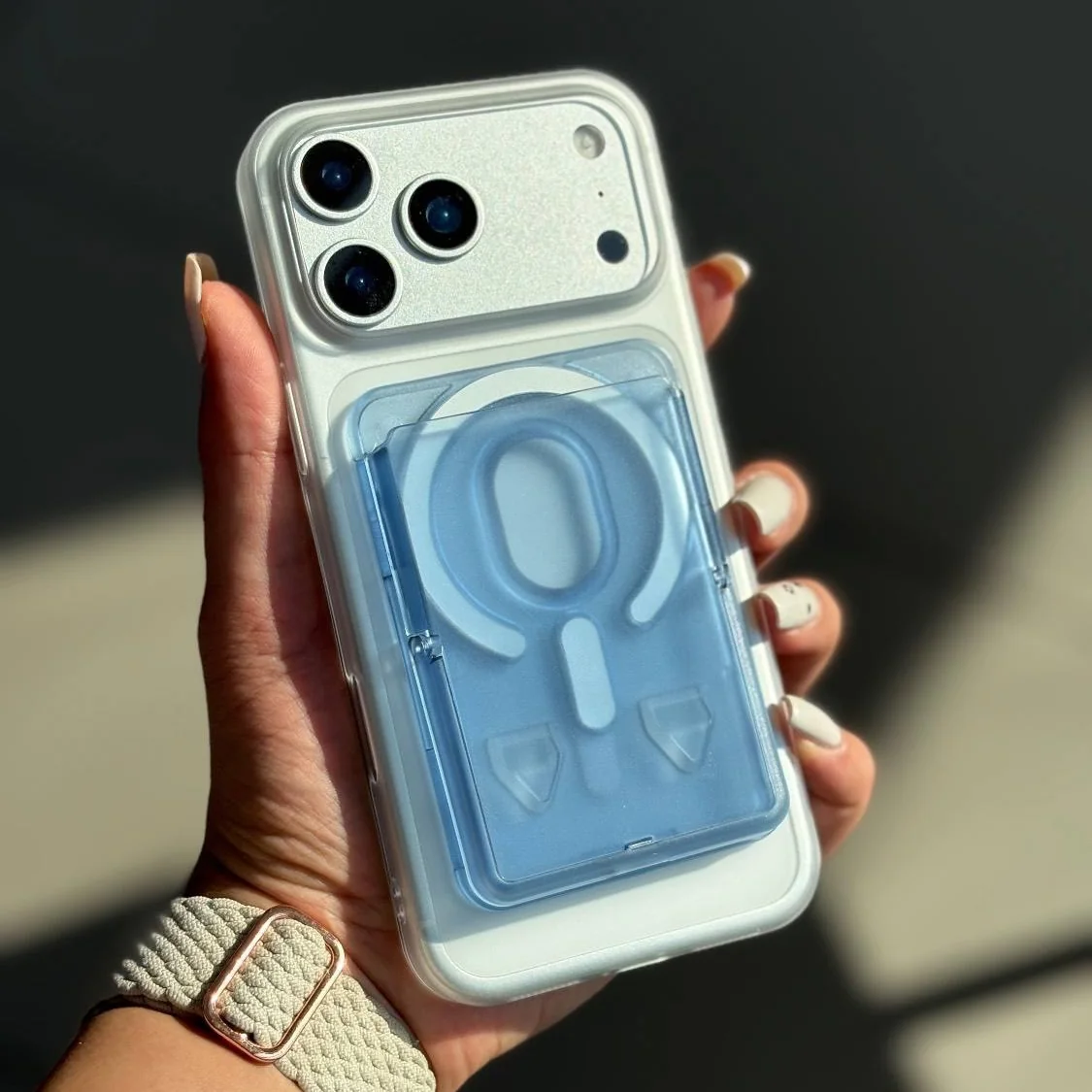 Transparent MagSafe Wallet with Stand — Blue